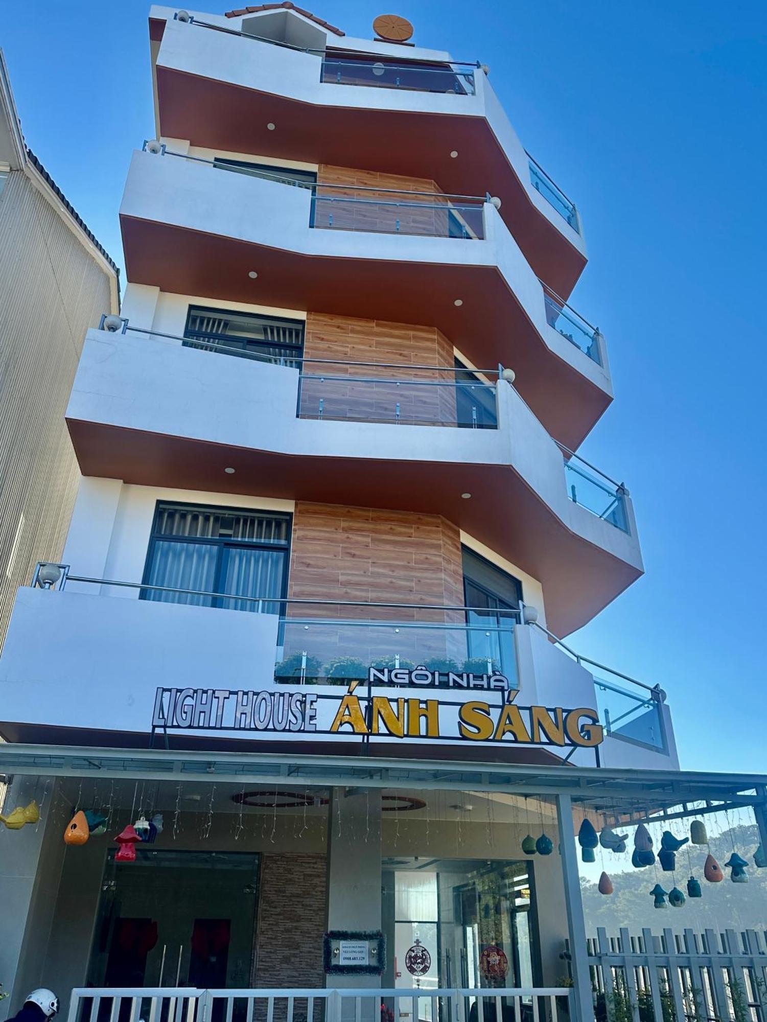 Khach San Anh Sang - Light House Hotel Da Lat Exterior foto